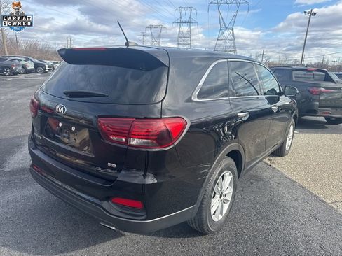 Used 2019 Kia Sorento LX image 7