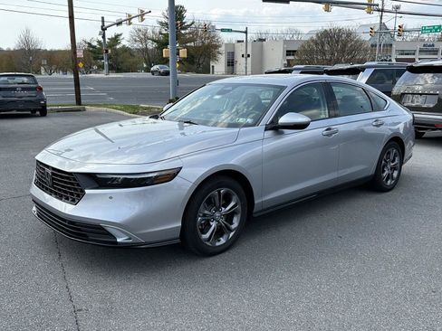 Used 2025 Honda Accord EX-L image 4