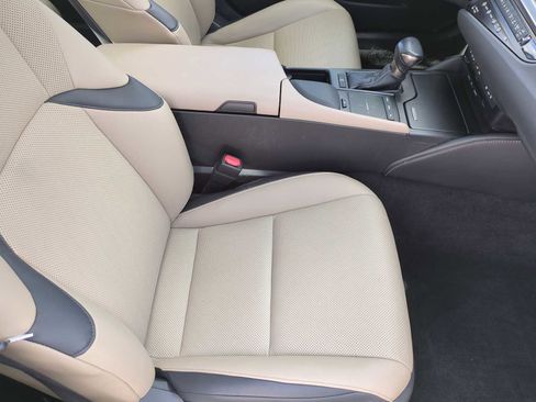 Used 2019 Lexus ES 350 image 23