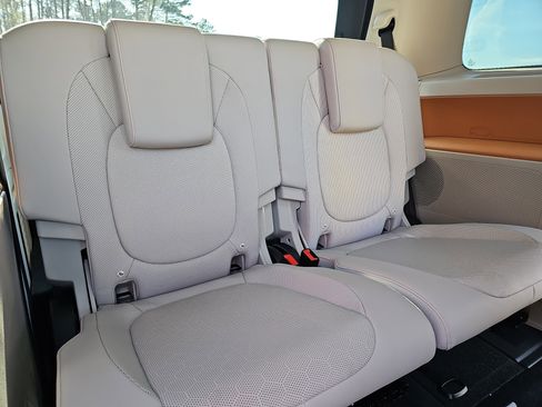 New 2025 Volkswagen ID. Buzz 1st Edition image 12