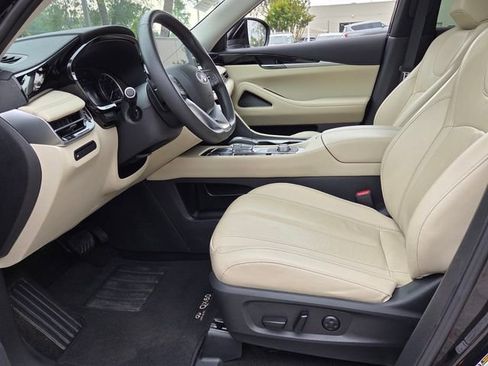 Certified 2025 INFINITI QX60 Pure FWD image 11
