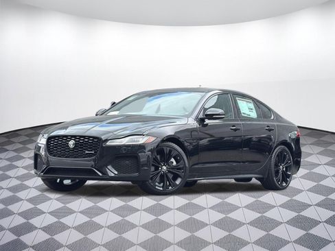 Used 2024 Jaguar XF R-Dynamic SE AWD/4WD image 1