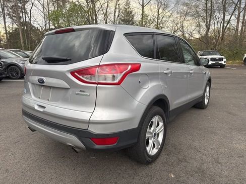 Used 2016 Ford Escape SE image 5