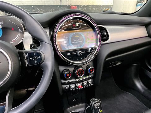 Used 2024 MINI Cooper S FWD image 9