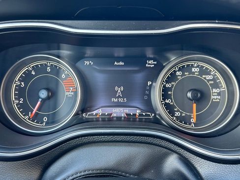 Used 2023 Jeep Cherokee Altitude Lux image 21