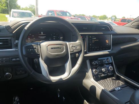 Used 2023 GMC Yukon Denali w/ Max Trailering Package AWD/4WD image 19