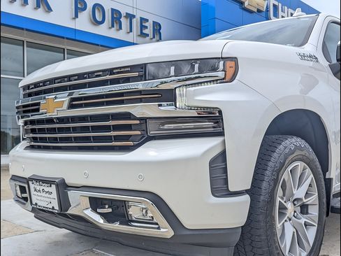 Used 2021 Chevrolet Silverado 1500 High Country w/ Technology Package AWD/4WD image 12