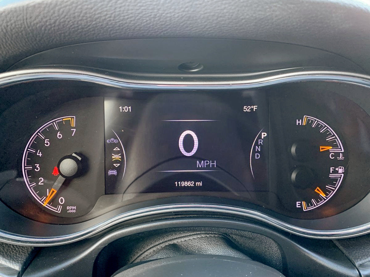 Used 2019 Jeep Grand Cherokee Laredo AWD/4WD image 20