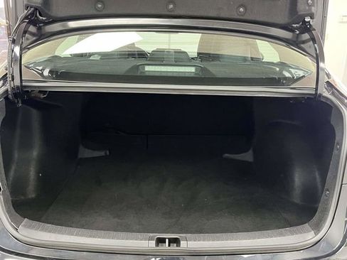 Used 2025 Toyota Corolla LE image 21