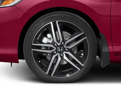 Used 2016 Honda Accord Touring image 11