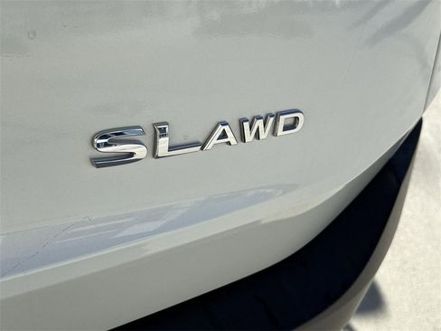 Used 2023 Nissan Rogue SL image 31