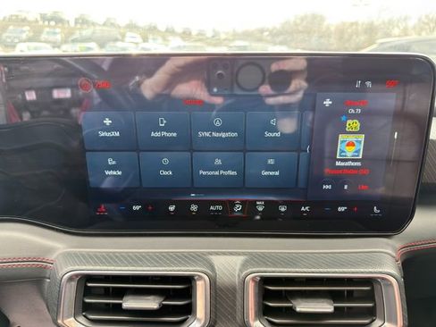 Used 2025 Ford Mustang GT Premium image 33