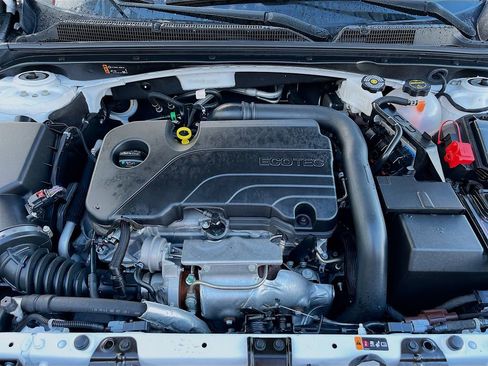 Used 2024 Chevrolet Malibu RS FWD image 29