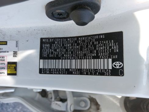 Used 2020 Toyota Corolla LE w/ Carpet Mat Package (TMS) FWD image 11