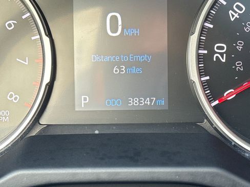 Used 2022 Toyota RAV4 XLE image 13