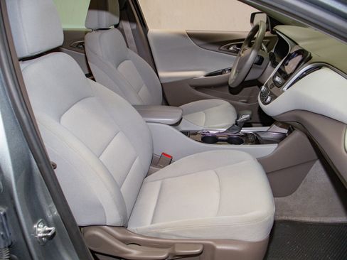 Used 2024 Chevrolet Malibu LT image 12