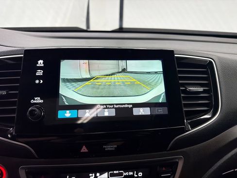 Used 2022 Honda Passport TrailSport image 32