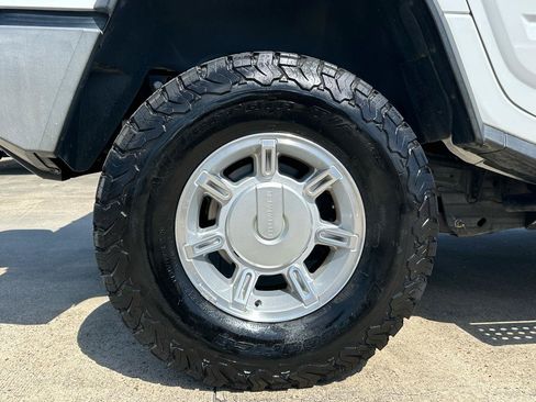 Used 2005 HUMMER H2 AWD/4WD image 11