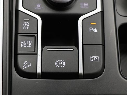 Used 2024 Kia Sorento S image 27