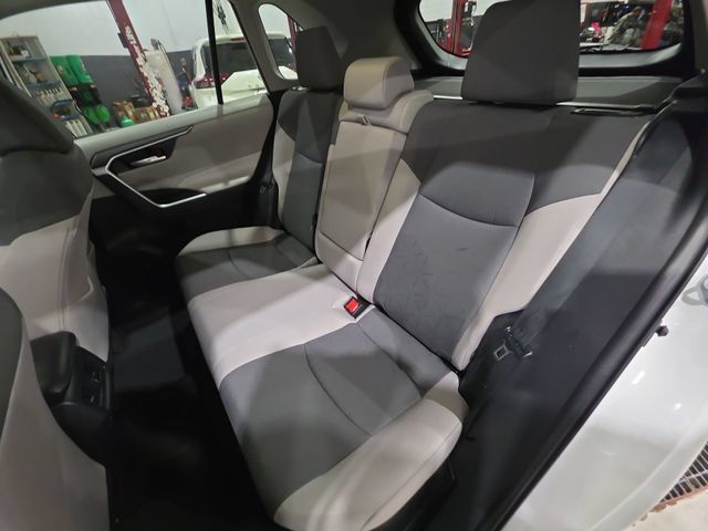 Used 2025 Toyota RAV4 XLE w/ Convenience Package AWD/4WD image 23