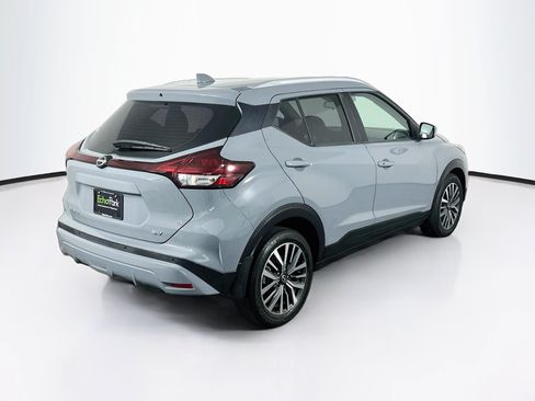 Used 2023 Nissan Kicks SV FWD image 9