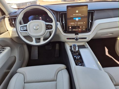 New 2026 Volvo XC60 B5 Ultra w/ Protection Package Premier image 11