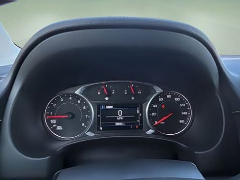 Used 2018 GMC Terrain Denali w/ Advanced Safety Package image 15