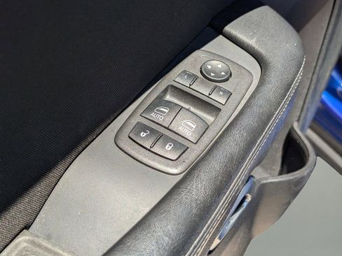 Used 2022 Dodge Challenger SXT RWD image 15