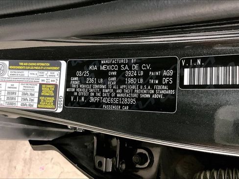 Used 2025 Kia K4 FWD image 19