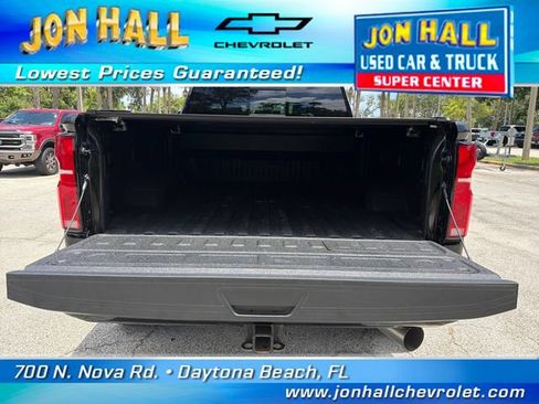 Used 2024 Chevrolet Silverado 2500 High Country w/ High Country Premium Package AWD/4WD image 12