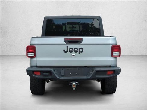 Used 2022 Jeep Gladiator Sport AWD/4WD image 6