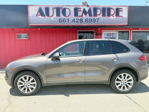 Used 2014 Porsche Cayenne AWD/4WD image 1