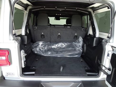 Certified 2022 Jeep Wrangler Unlimited Sport w/ Sun And Sound Package image 22