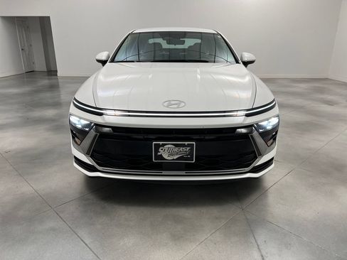 Used 2025 Hyundai Sonata SEL FWD image 3