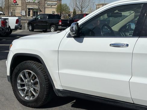 Used 2015 Jeep Grand Cherokee Limited w/ Trailer Tow Group IV AWD/4WD image 6