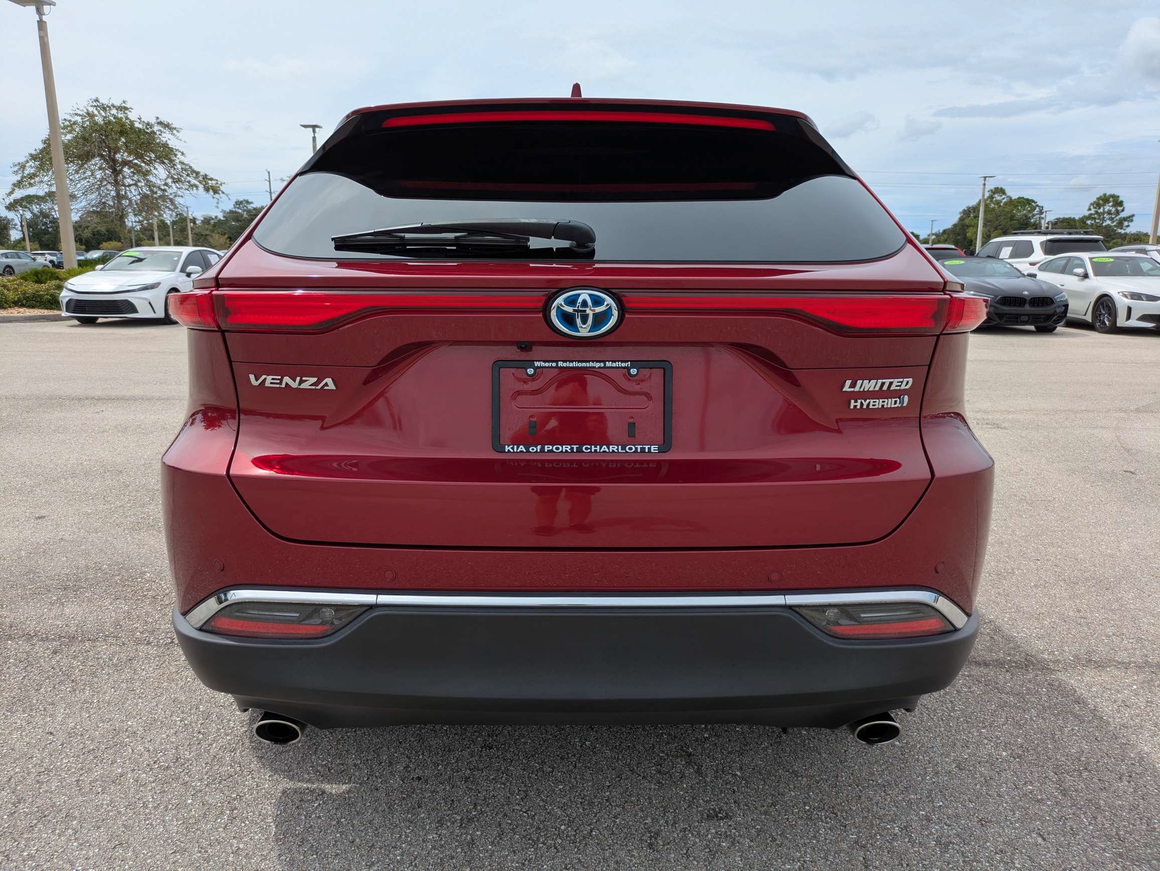 Used 2021 Toyota Venza Limited AWD/4WD image 5