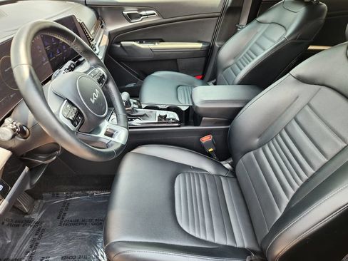Used 2024 Kia Sportage SX AWD/4WD image 4