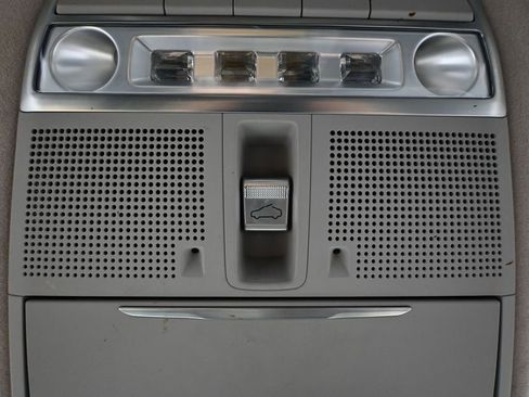 Used 2017 Genesis G90 3.3T Premium image 35