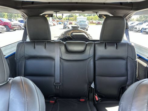 Used 2025 Jeep Wrangler Unlimited Sport AWD/4WD image 15