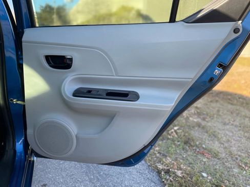 Used 2012 Toyota Prius C One image 30