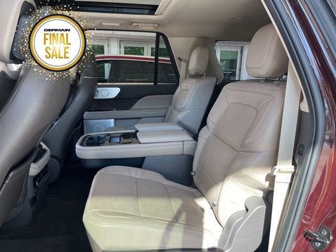 Used 2023 Lincoln Navigator L Reserve image 12