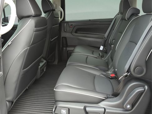 New 2026 Honda Odyssey Elite image 17