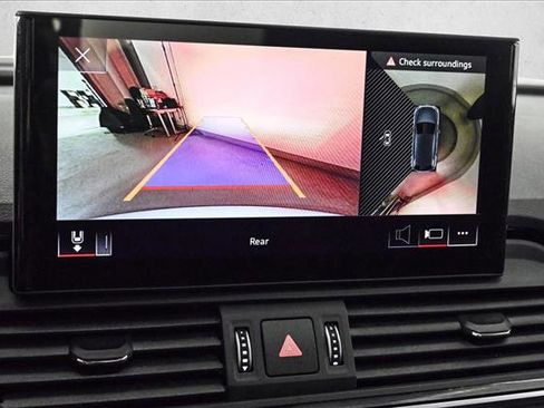 Certified 2025 Audi Q5 2.0T Premium Plus w/ Premium Plus Package image 14