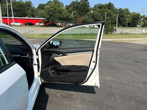Used 2016 Honda Civic EX image 28