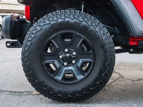 Used 2020 Jeep Gladiator Rubicon image 11