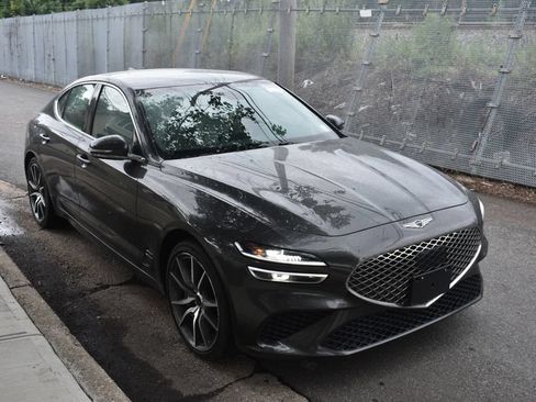 Used 2025 Genesis G70 2.5T AWD/4WD image 4
