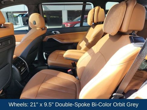 Used 2022 BMW X7 xDrive40i w/ M Sport Package image 19