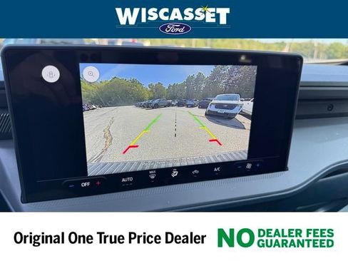 New 2025 Ford Maverick XL image 8