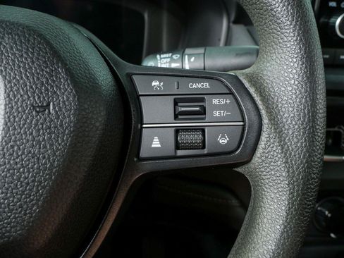 Used 2025 Honda Accord SE image 11