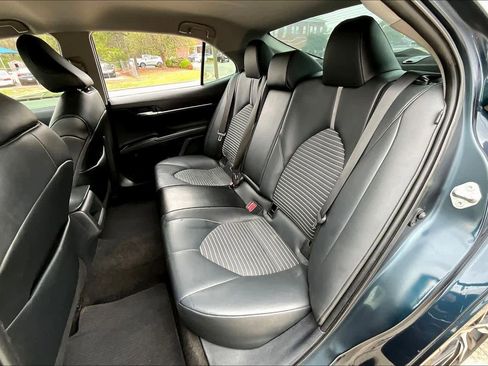 Used 2021 Toyota Camry SE FWD image 20
